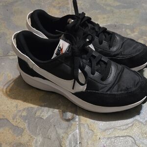 Nike Black and White Athletic Shoes